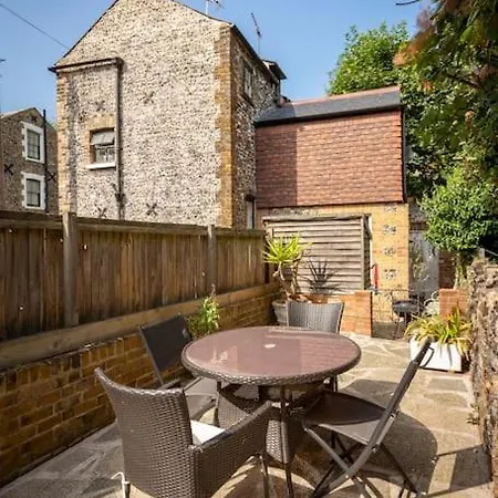 Bay Cottage By The Sea In Broadstairs. Exterior photo